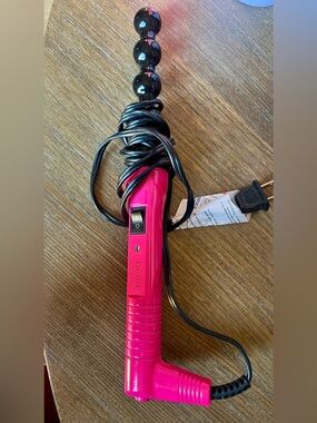 Bella Beauty Pink Curling Wand Iron Hot Pink